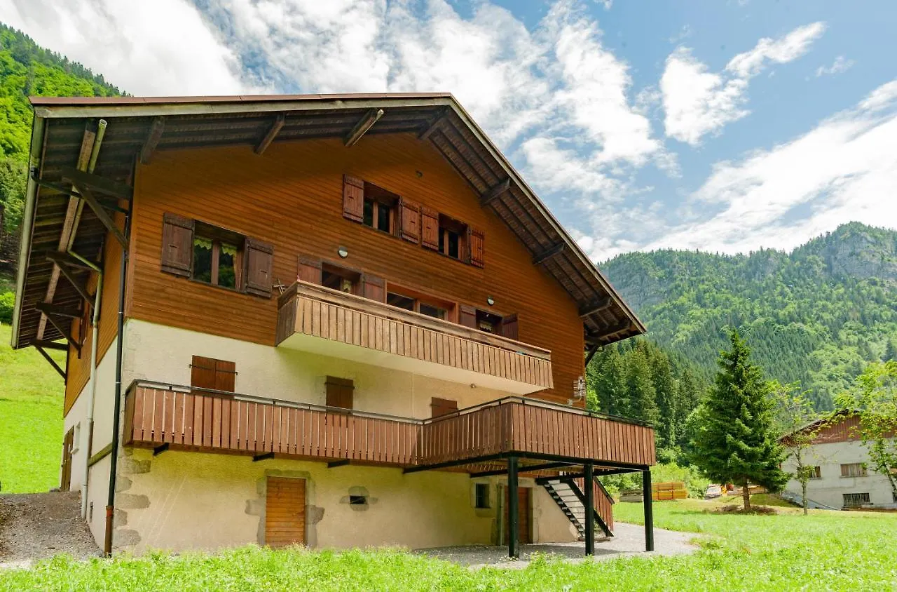 Apartment Grand Appartement Proche Gd Bornand Glieres-Val-de-Borne