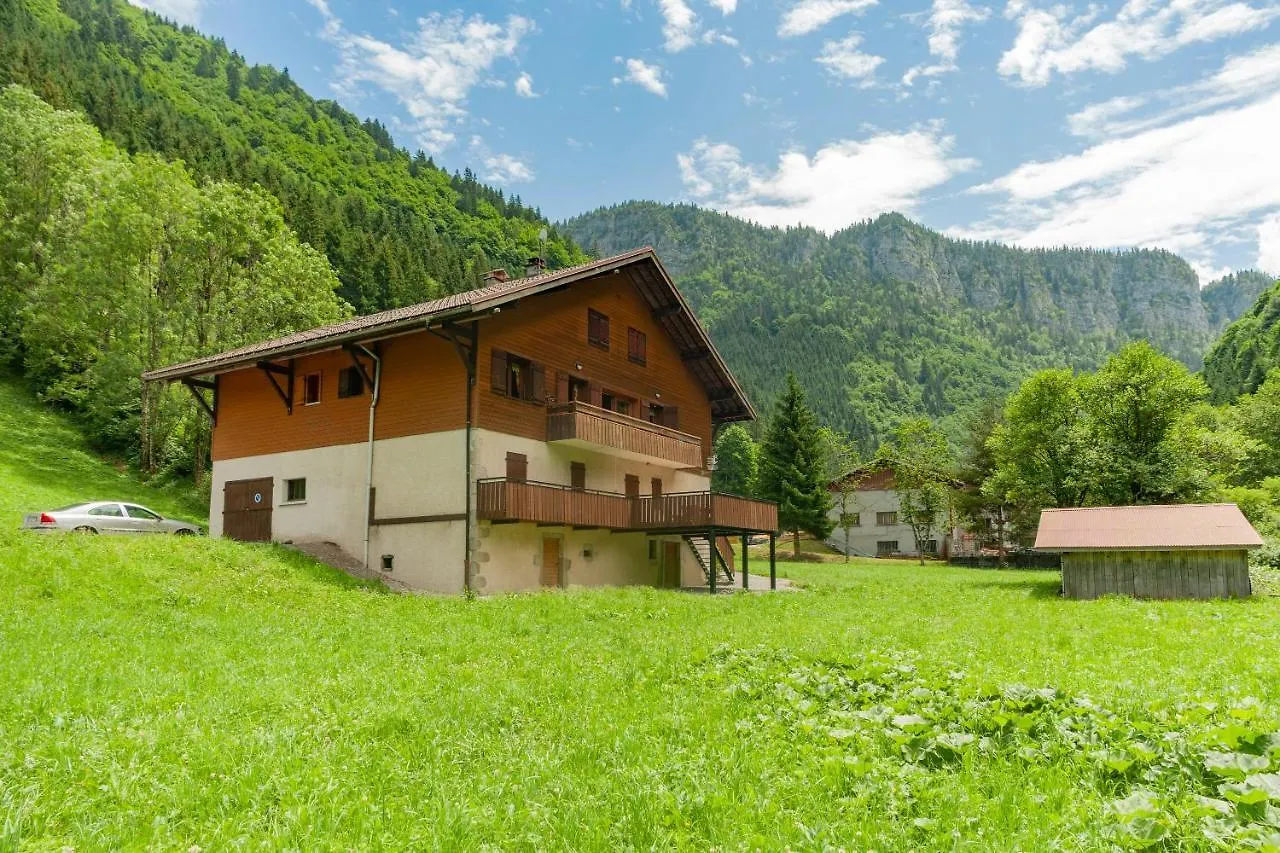 Grand Appartement Proche Gd Bornand Glieres-Val-de-Borne