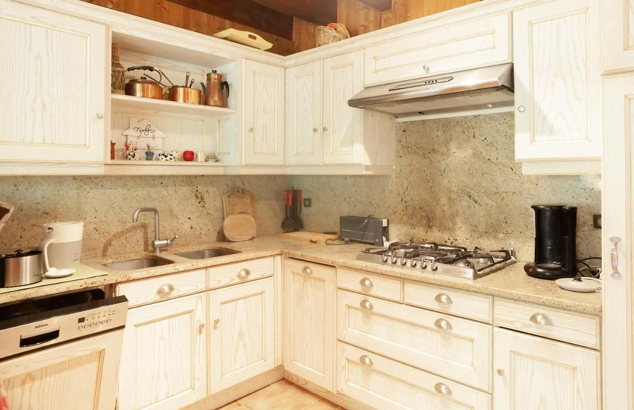 Grand Appartement Proche Gd Bornand Glieres-Val-de-Borne Apartment