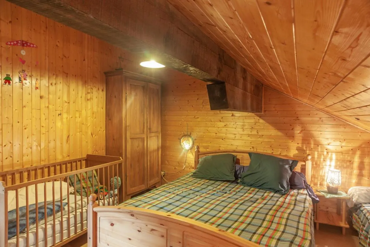 Grand Appartement Proche Gd Bornand Glieres-Val-de-Borne 0*,  France